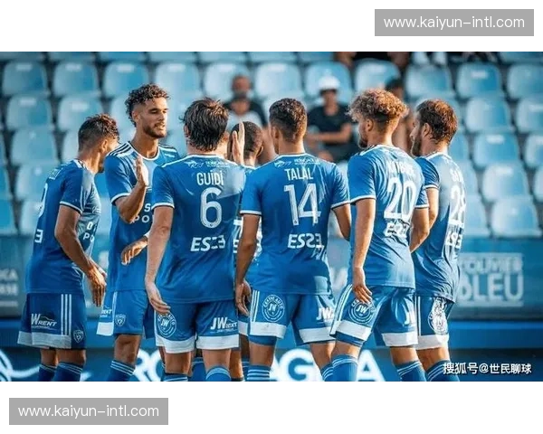 巴黎FC赛季目标定位联赛中游，若保级成功主帅将自动续约